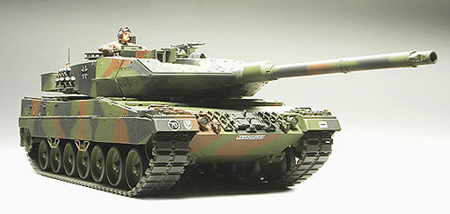 Tamiya Leopard 2A6 Main Battle Tank 1/35